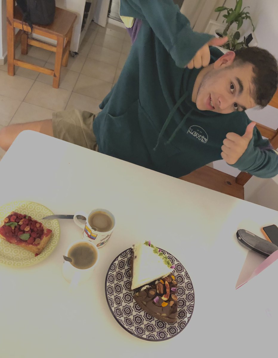 LaraBoc's tweet photo. @mandalacakes Les presento al gordo más Mandalero que van a conocer 🥹🍰🧁🥧💘 https://t.co/Hx8KxWw8CM