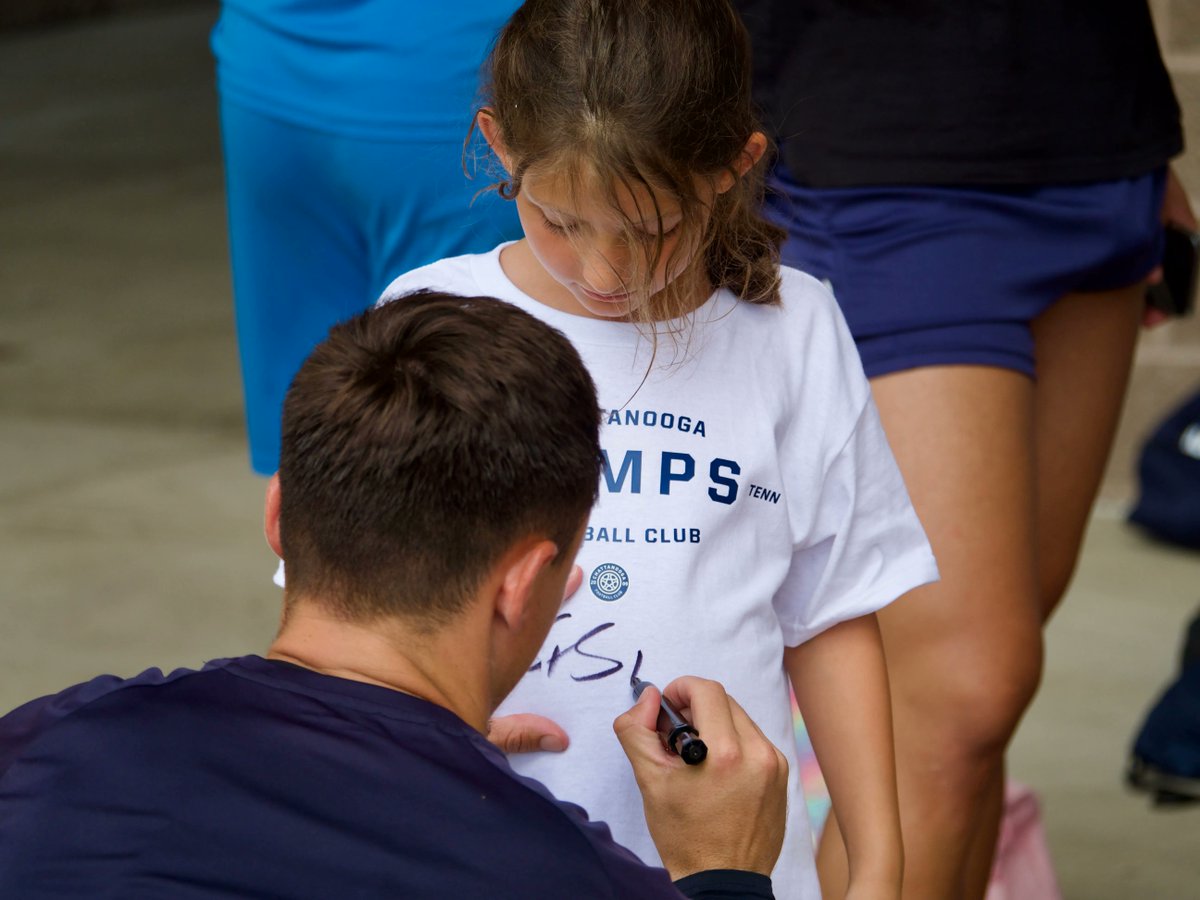 ChattanoogaFC's tweet photo. Had some special guests come visit us at practice today 💙
@CFC_Camps https://t.co/agTAU4rw5j