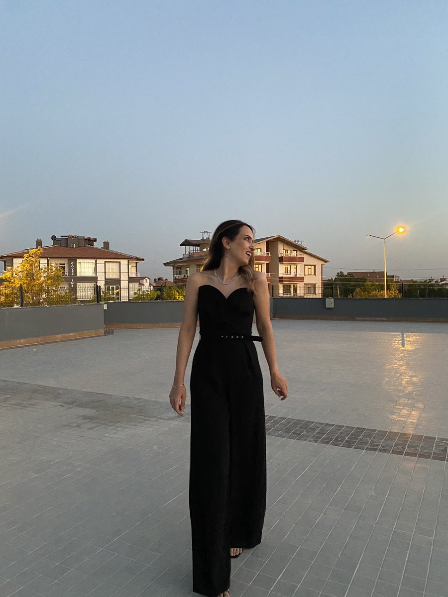 minegct's tweet photo. 🌗 https://t.co/P9SmtEu6eL