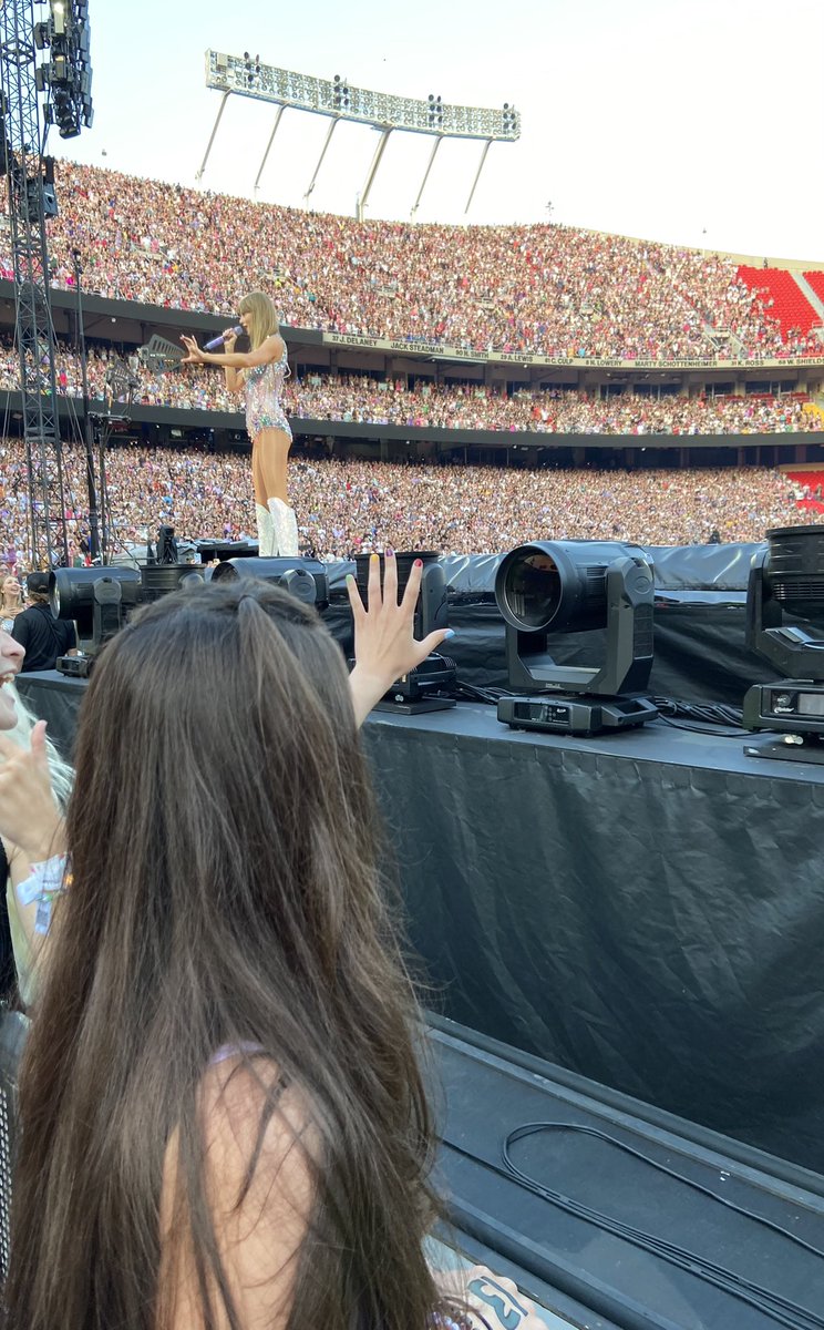 allyhancock's tweet photo. Not @taylorswift13 getting my “yes mother” scream in the live recording🥹 💜🫶🏻
@taylornation13 #SpeakNowTaylorsVersion #ErasTourKansasCity https://t.co/20EeFhkOBW