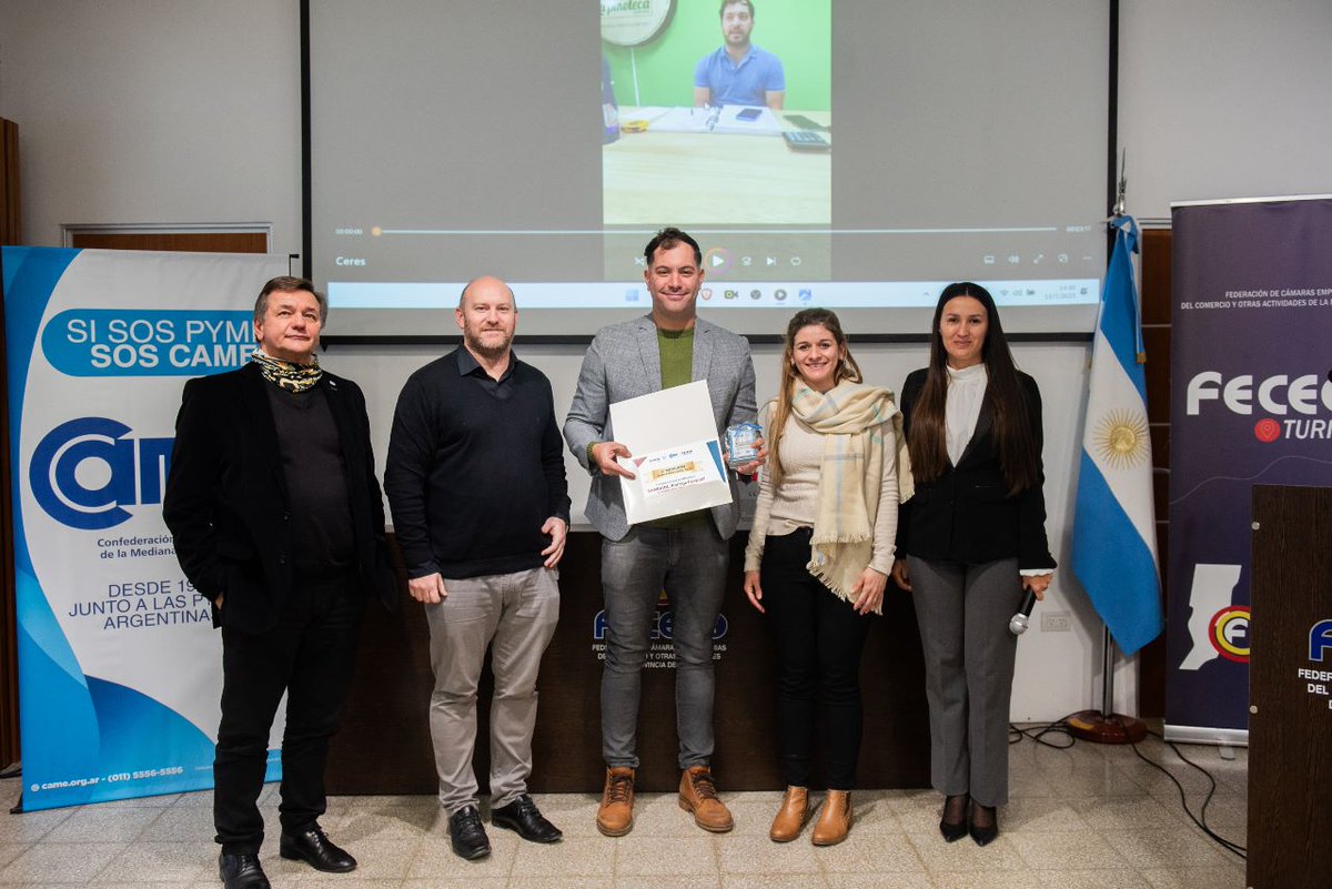 fececosf's tweet photo. Entrega Premio Joven Empresario 2023 #Fececo
📝De la mano de @redcame y @camejoven
🏅Ganadora del premio "Joven Empresario 2023": Karen Ailen Oviedo (@karenchuv), de Marklean S.R.L (@markleanoficial), de Avellaneda.
#somosFececo #comercio #emprendedurismo #came #jovenes https://t.co/cyzyUF68U4