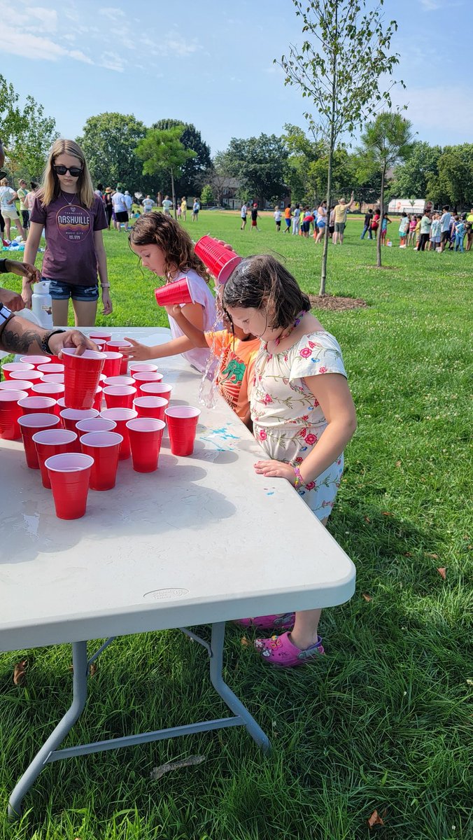 TeamDundalkES tweet media