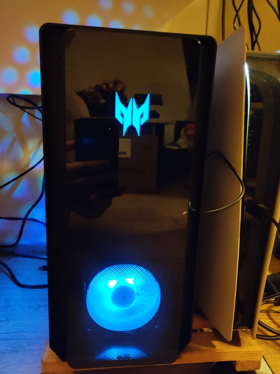 DutchDestroyer tweet media