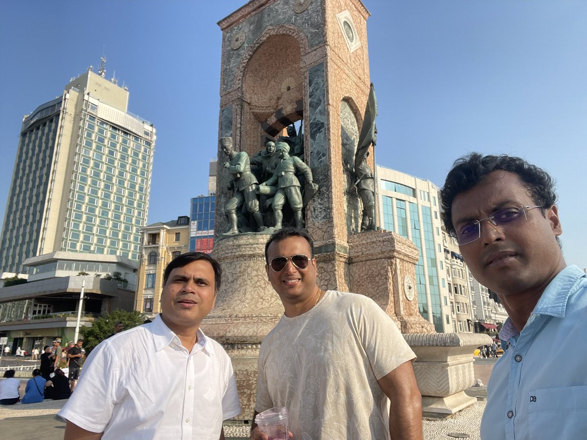 maiti_iitb's tweet photo. Nice to be in beautiful Istanbul at the @acc_2023, #ACC2023 #Chemistry.  

Had a great time with friends and colleagues @OnderMetin, @C_Hydk, @maitrau, @AKRay_HU, @RaviPSingh. https://t.co/hdPuZ5LOxn