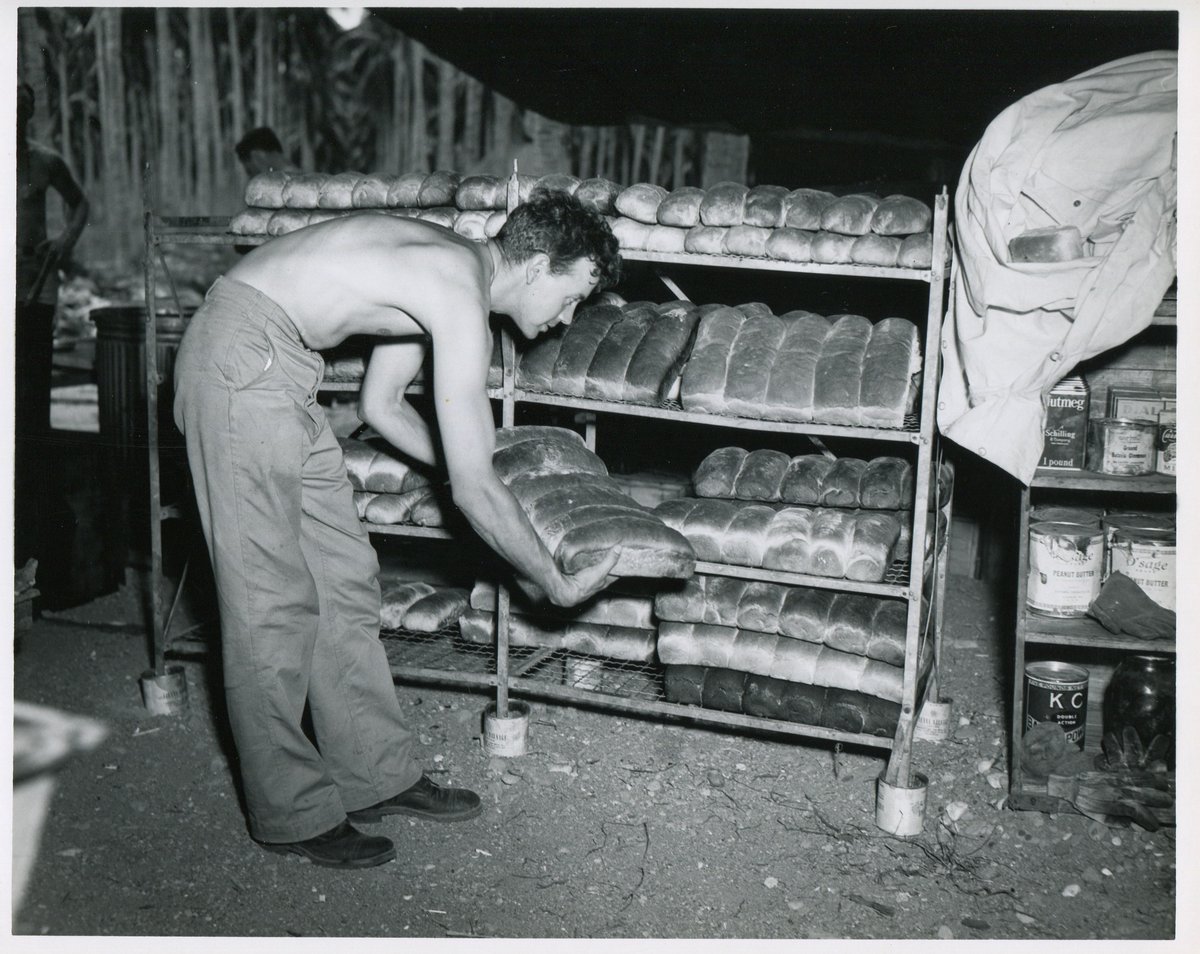 SeabeeMuseum's tweet photo. Caption This!
First batch of bread baked on Guadalcanal in oven made from Japanese equipment salvaged by 6th Naval Construction Battalion, 26 October 1942.
#CaptionThis #Seabees #CanDo #26October1942 #usnavy #usnsm #6NCB #FreshBread #WWII #Japanese #Guadalcanal https://t.co/wsNm2nmwZZ