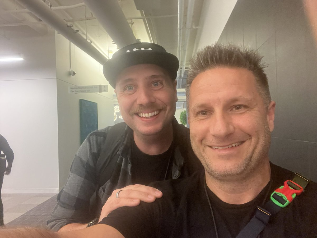 nickytonline's tweet photo. Finally met @darcy irl! #RefactorDX https://t.co/6jkwpeSh11