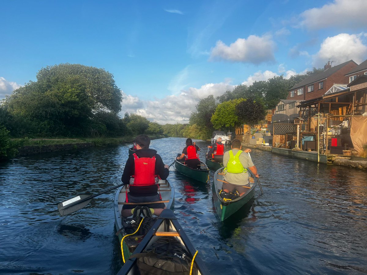 A great night at our very first Canalside Canoe Club. 
The sessions are for adults to build their paddling skills and experience. Paddling is each Thursday evening from 6:30pm.
Booking is essential here: eventbrite.co.uk/e/canalside-ca…
