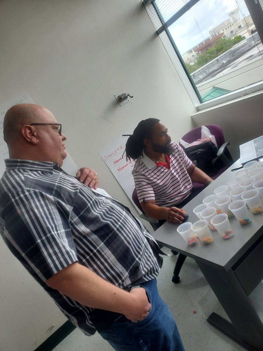 MathPrincessC's tweet image. Students will love this logical operator activity where you move to the right or the left of the classroom depending on the color of your fruit loops in your cup. The activity got more intense as we ate our cereal and the &amp;amp;&amp;amp; and || operators got into the mix. APSI @USouthFlorida