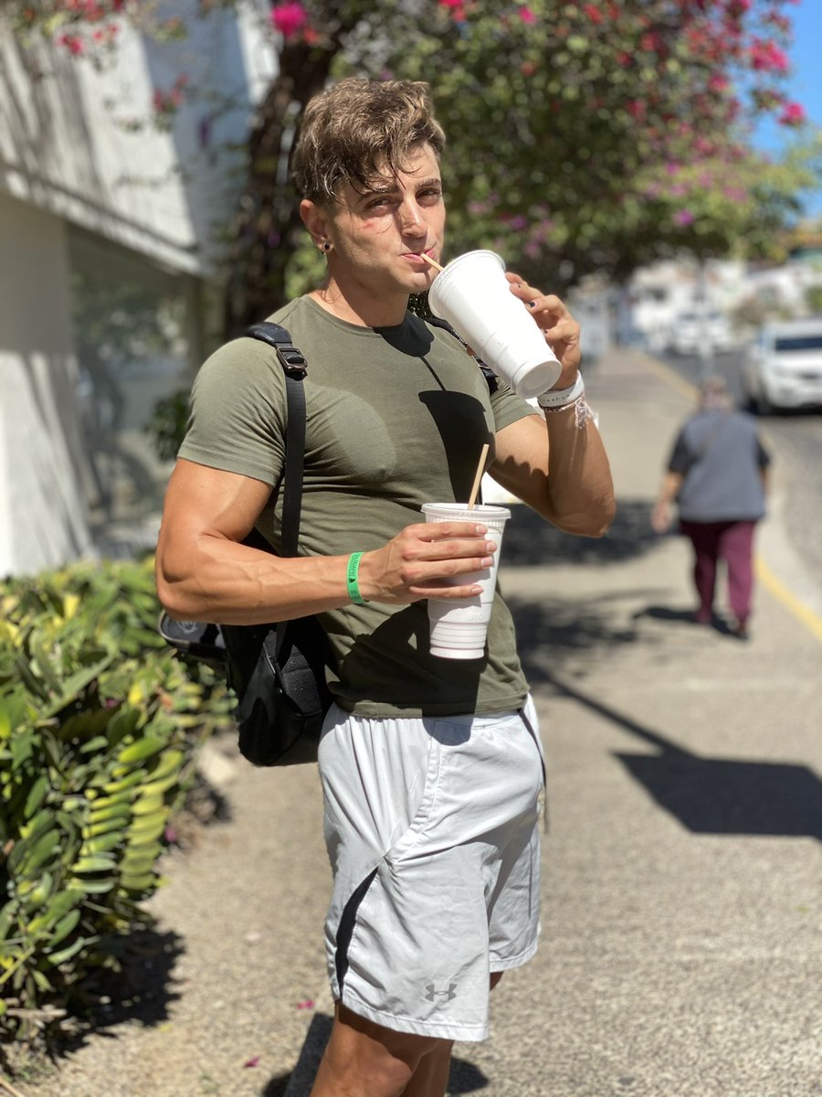 menscave7's tweet photo. Look Huge Volcom Sale up to 70% off! https://t.co/zY2SfZrOYq… #skateboarder #skateboading #surfer #surfboarding https://t.co/KYgmmSTrAi