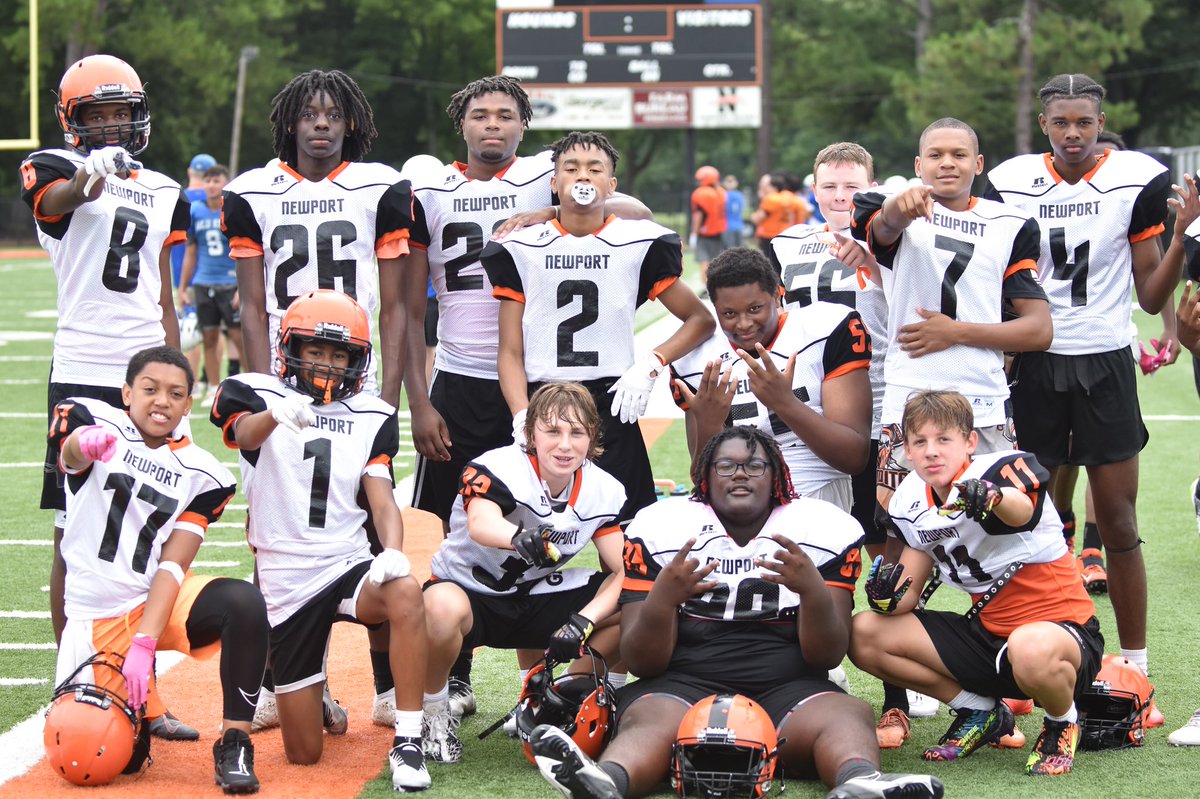 Muntez Robinson (@rdmrob1) on Twitter photo BigDawgs
<a href="/BeardAndABowt1e/">Coach B</a>
It’s No Overreaction! Greyhounds is catching up to the big dogs in High School Football…Here’s Why:
C/0 2027 Freshman Class JV
<a href="/Jaden_R1/">Jaden</a> DB #1
<a href="/LukeSam90732180/">Luke Sampson</a> QB # 32
<a href="/Trae_h2008/">TraeHenderson</a> LB #11
<a href="/Destinjackson27/">Destin Jackson</a> LB #22
<a href="/Boosie2Shiesty/">Boosie_Hardaway</a> DT #99 BigDawgs
<a href="/BeardAndABowt1e/">Coach B</a>
It’s No Overreaction! Greyhounds is catching up to the big dogs in High School Football…Here’s Why:
C/0 2027 Freshman Class JV
<a href="/Jaden_R1/">Jaden</a> DB #1
<a href="/LukeSam90732180/">Luke Sampson</a> QB # 32
<a href="/Trae_h2008/">TraeHenderson</a> LB #11
<a href="/Destinjackson27/">Destin Jackson</a> LB #22
<a href="/Boosie2Shiesty/">Boosie_Hardaway</a> DT #99