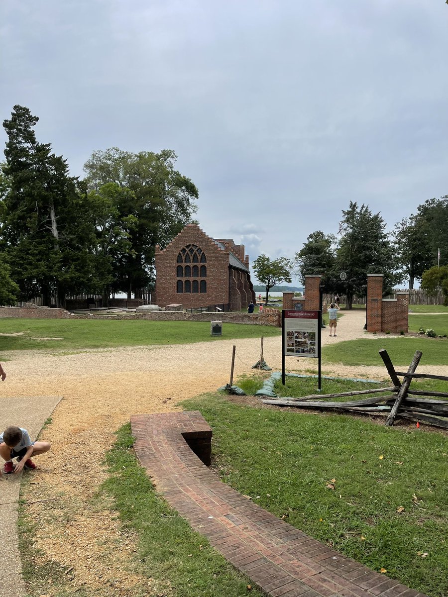 DebbieCriss's tweet photo. Had a great @KEDC_HERO trip to Colonial Williamsburg! The Discovery and Godspeed ships, Jamestown settlement, Cry Witch theatre, and apothecary were some of my favorites. @KEDCGrants @usedgov https://t.co/ok6Gnoy5XZ