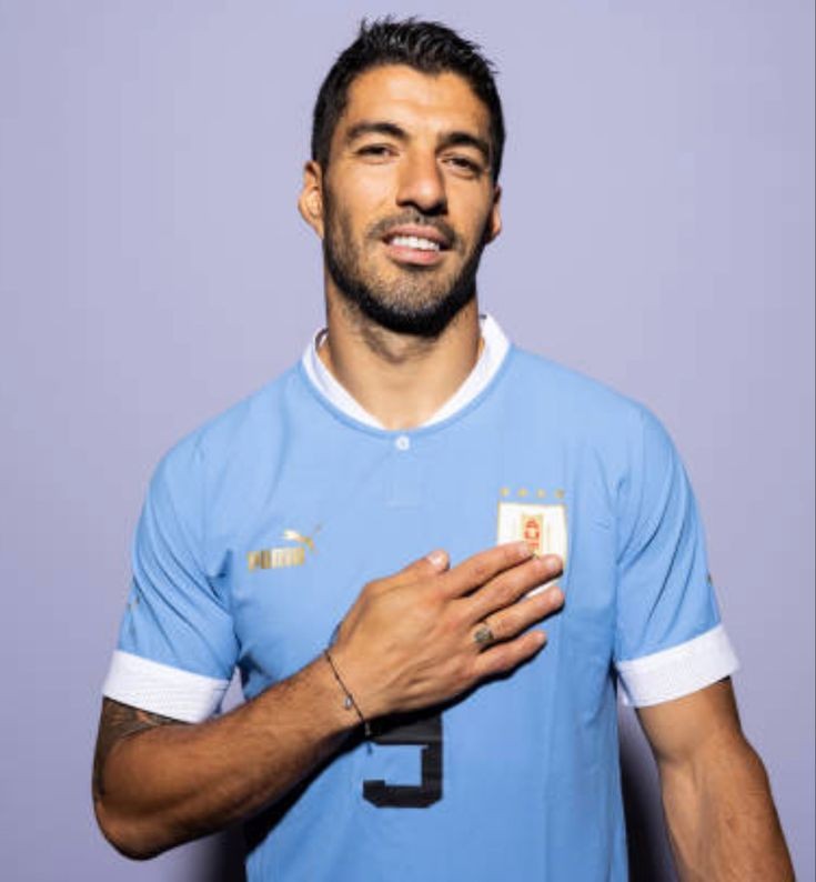 Luis Suárez NO viajará a Barcelona porque QUIERE jugar las eliminatorias con Uruguay.

🗞 <a href="/GremioTimeLine/">Grêmio TimeLine</a> 

EL REY VA A VOLVER❤9️⃣