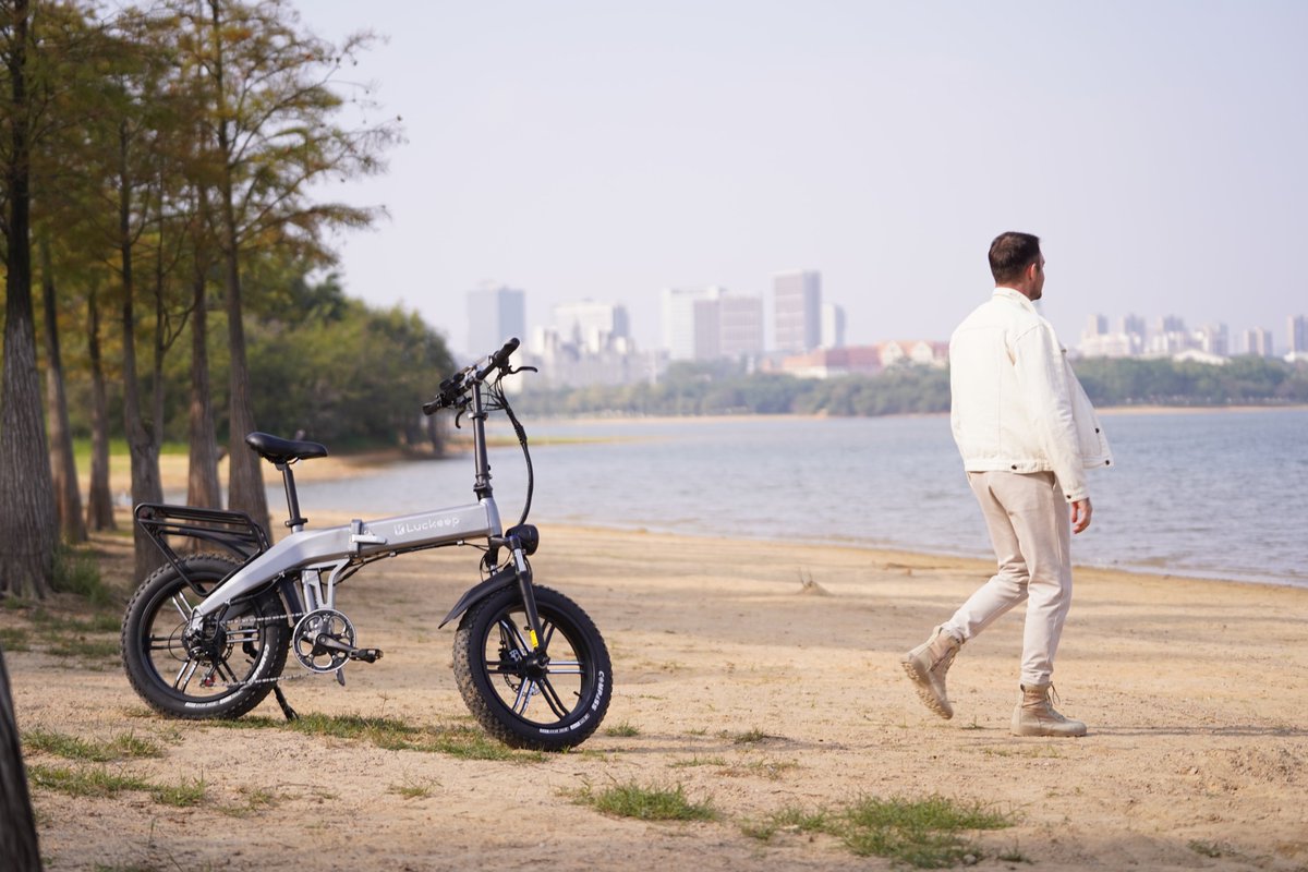 ZXMCO_ltd's tweet photo. Green travel, environmental protection and energy conservation, foldable electric bicycles allow you to enjoy freedom and health in the city.
#ZXMCO #electricbicycle #electricbike #foldingbike #green https://t.co/uppUleQNop