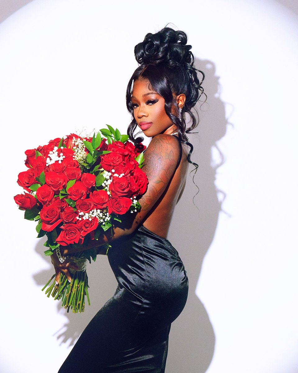 dLowstudio's tweet image. Birthday Shoot #iPhone14Pro