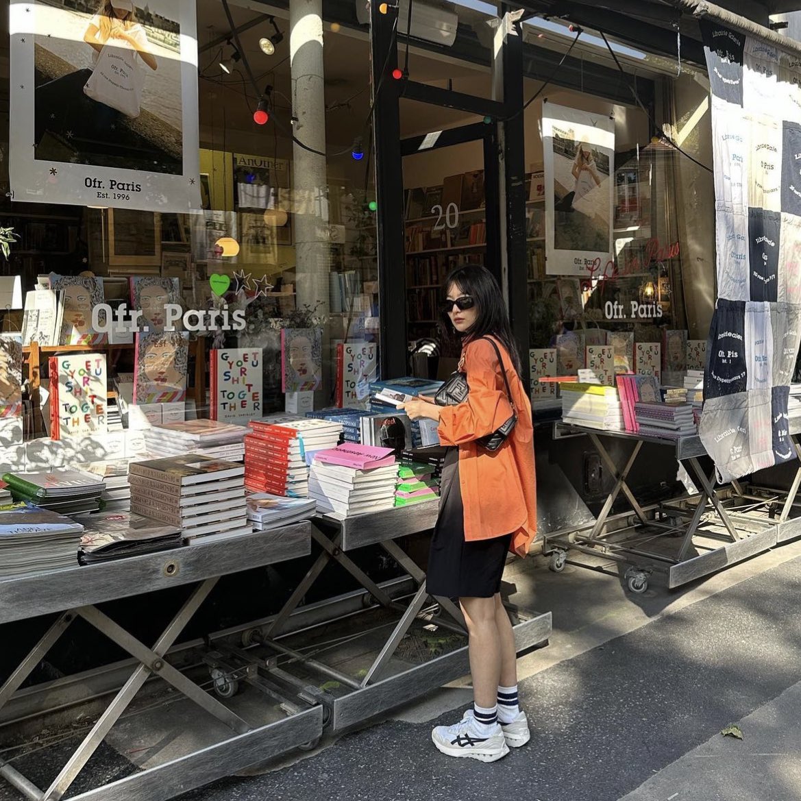 daisy bloom tweet media