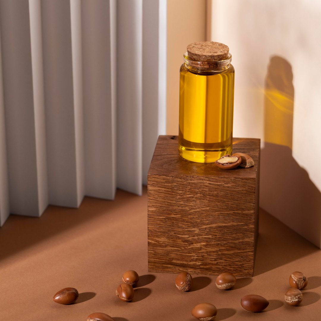 ArganmidasP's tweet photo. Treat your hair to the care it deserves with our Argan Oil-infused hair care line! #ArganOil #HairCare #SelfCare #ArganOilSerum https://t.co/q6z6TYUONf