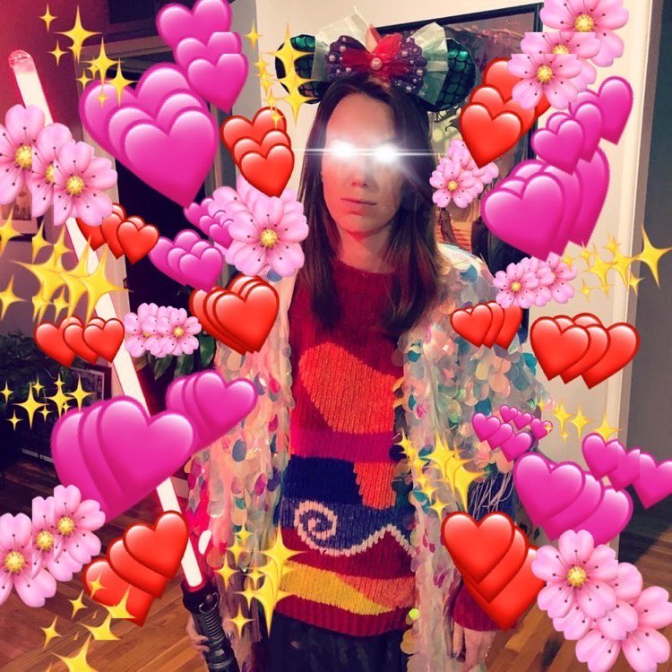 critrolememes's tweet photo. WAKE UPPPPPPPP EVERYBODY WAKE UPPPPP IT’S HAPPENINGGGGGG IT HAPPENED WAKE THE FUCK UPPPPPP 
#CriticalRoleSpoilers #CriticalRole https://t.co/kOF2UGGV94