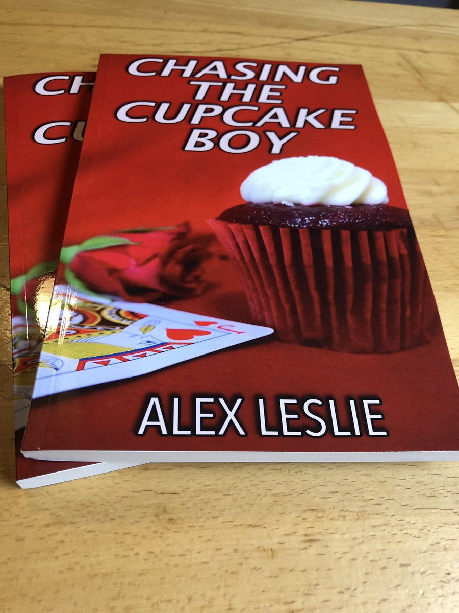 4 years ago today, my debut novel ‘Chasing The Cupcake Boy’ was released!

You can read it free on #KindleUnlimited right now ❤️🌈📚

Universal Amazon Link: mybook.to/CupcakeBoy

#promoLGBTQ #promoLGBTQIA