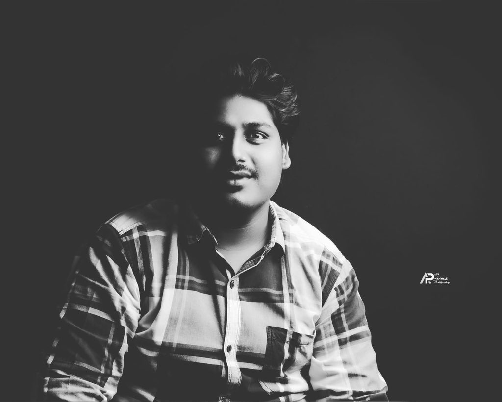 _yogesh__1998's tweet photo. #blackphoto https://t.co/JMhRXWtOFk