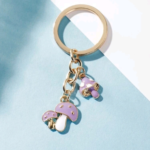 So good I had to share! Check out all the items I'm loving on <a href="/Poshmarkapp/">Poshmark</a> #poshmark #fashion #style #shopmycloset #coach #louisvuitton #unbranded: posh.mk/IiquPG5UpBb