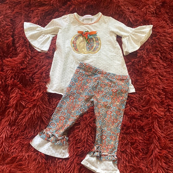 So good I had to share! Check out all the items I'm loving on <a href="/Poshmarkapp/">Poshmark</a> from <a href="/ManchacaBoutiqu/">Manchaca Boutique</a> #poshmark #fashion #style #shopmycloset #lularoe #bonniejean: posh.mk/vJKbdDaVpBb