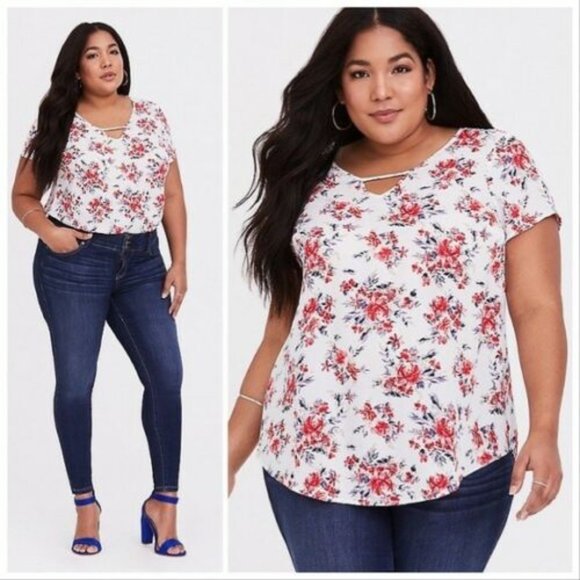 trendycircular's tweet photo. So good I had to share! Check out all the items I'm loving on @Poshmarkapp #poshmark #fashion #style #shopmycloset #tommybahama #torrid: https://t.co/Ix9kfBavpY https://t.co/DubVnXIbfA