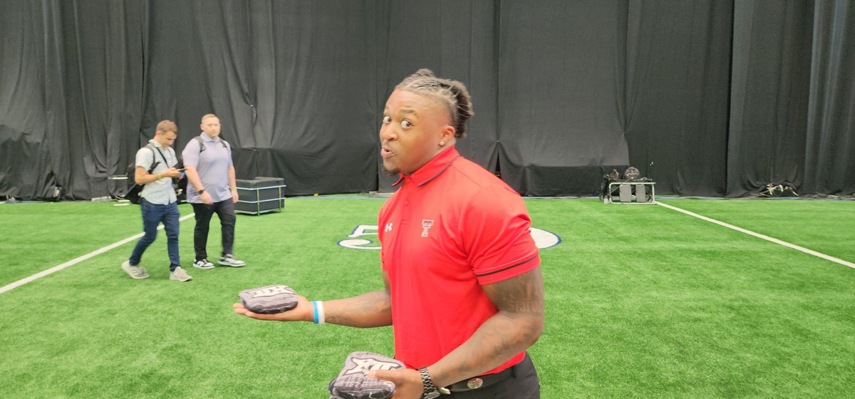 Tahj Brooks on Twitter: "I’m really like that 😉"