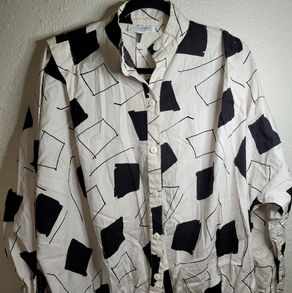 jaye_leon's tweet photo. So good I had to share! Check out all the items I'm loving on @Poshmarkapp #poshmark #fashion #style #shopmycloset #jsis #express #oldnavy: https://t.co/o3KfaPqhOS https://t.co/crbR3BFufy
