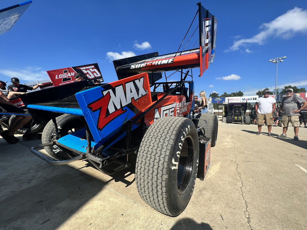 zMAXproducts's tweet photo. @tycourtney7bc @clausonmarshall @eldoraspeedway going for  the million dollar night, with @zmaxraceproducts powering their @stanton_engines for the 🏁🏆💰#zmaxraceproducts #stantonengines #powering #sunshine7bc #clausonmarshallracing #wevegotyoucovered https://t.co/uk9fkL6f97