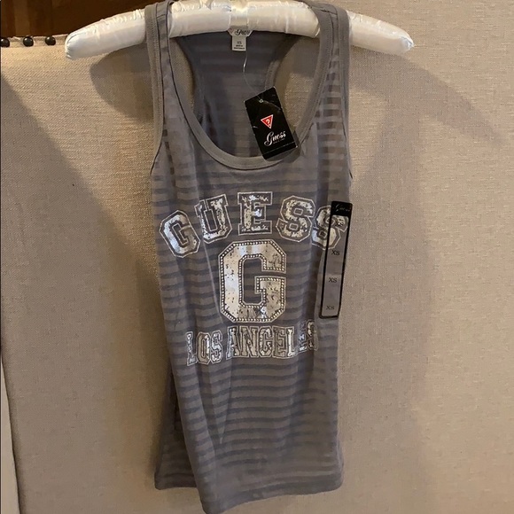 Bearlystylin's tweet photo. So good I had to share! Check out all the items I'm loving on @Poshmarkapp #poshmark #fashion #style #shopmycloset #nike #freecountry #guess: https://t.co/DwoOeinHUI https://t.co/xSik2QMqCP