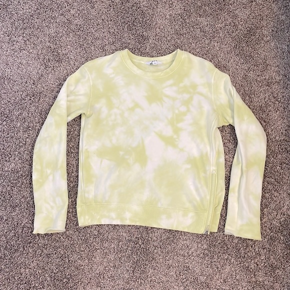 JOzUSA95's tweet photo. So good I had to share! Check out all the items I'm loving on @Poshmarkapp #poshmark #fashion #style #shopmycloset #joylab #nike #sephora: https://t.co/gQc2ga7JbW https://t.co/wgNWBWAvVA