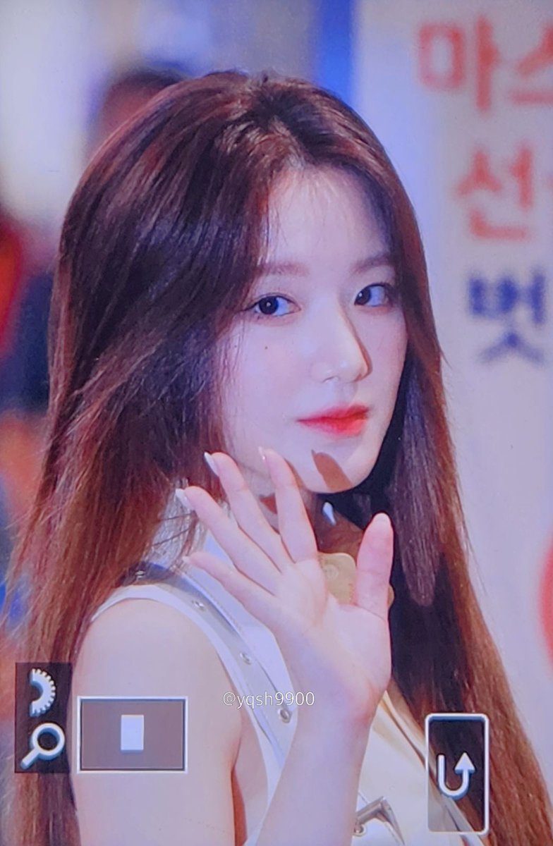 230714 舒華💛

#아이들 #여자아이들 #GIDLE #슈화 #SHUHUA