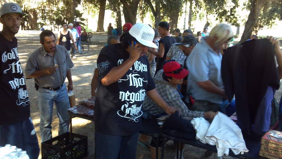 Web3GangGeneral's tweet photo. We going on 15yrs strong feeding the #Homeless community at #FairmontPark In Riverside. Best feeling ever...🙏🏾
We really be outside playing our position....the more money we make the more ppl get BLESSED....that's the rules‼️
#GodBlessTheNegative
#GrittystyleMovement https://t.co/sVYLdt21A4