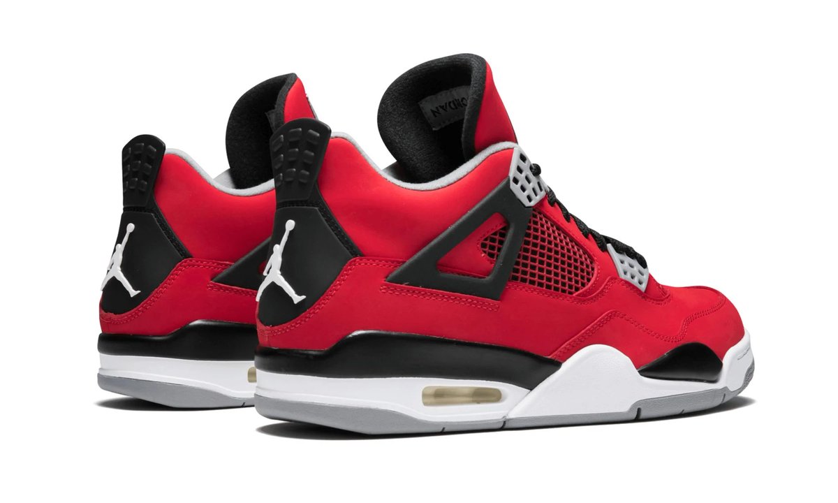 SneakerVisionz's tweet photo. Air Jordan 4 Retro 'Toro Bravo' ❤️ BRING EM BACK ‼️ https://t.co/XVt1WTcOUy