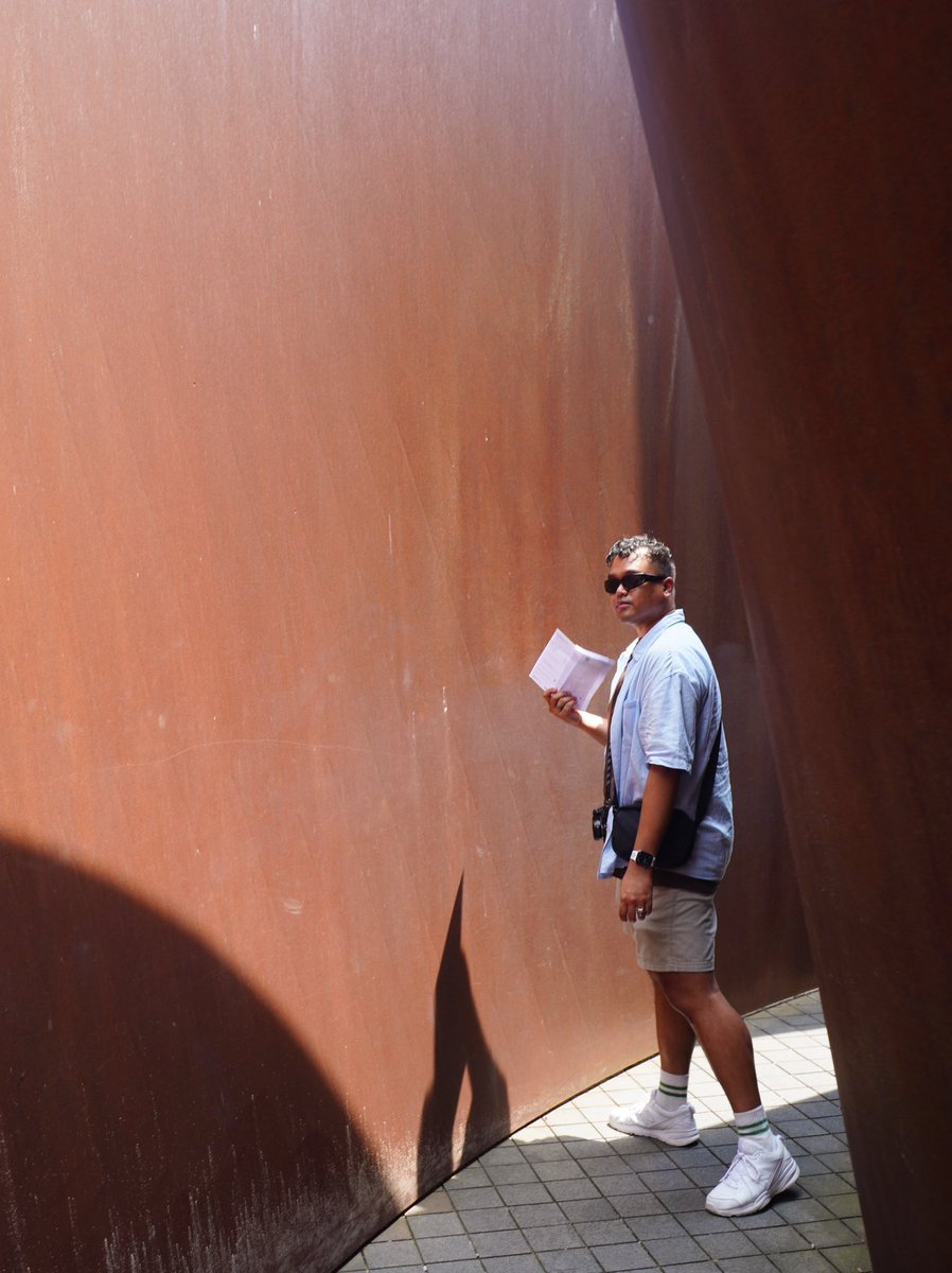 syvardi's tweet photo. at glenstone https://t.co/pnDOCHz5y5