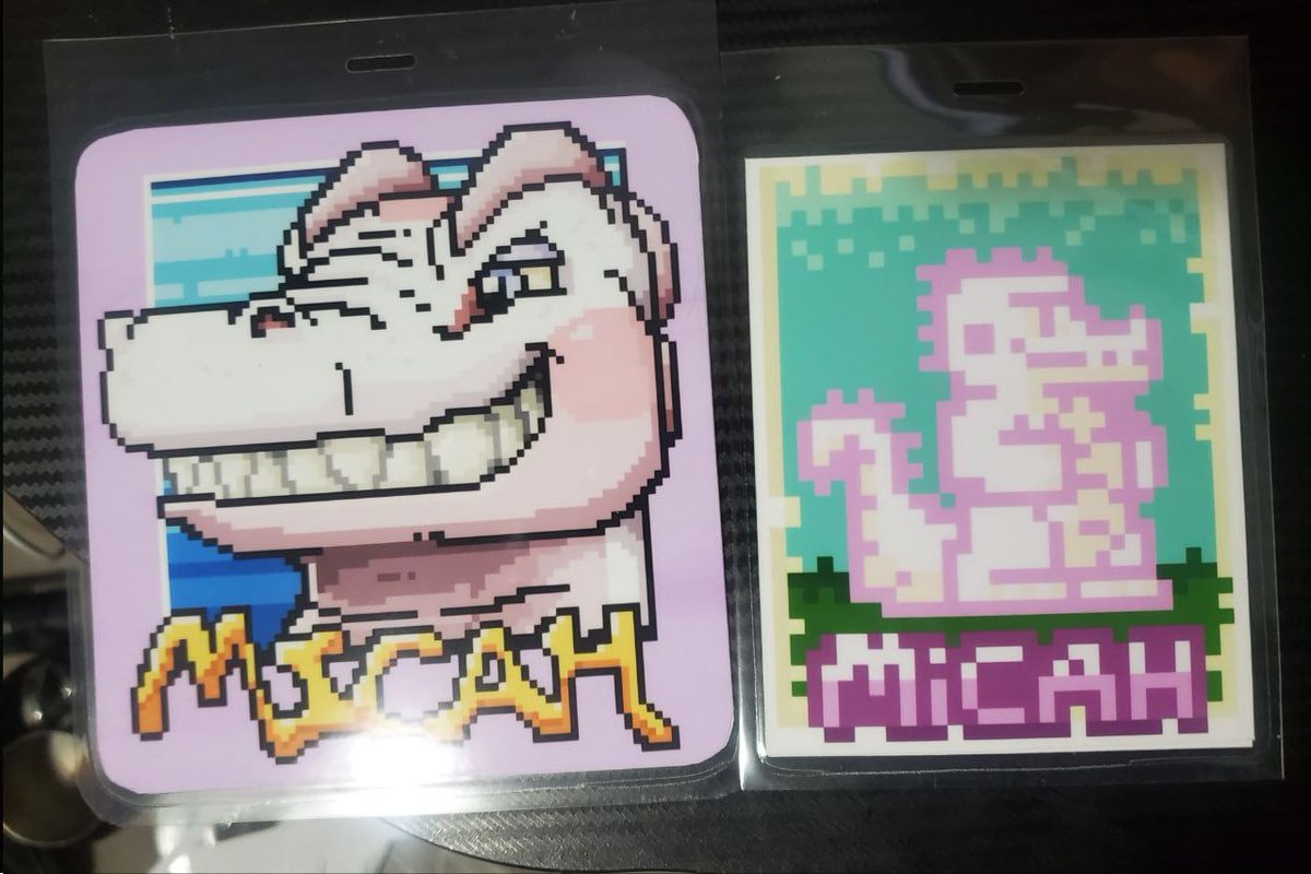 AverTheDorbley's tweet photo. Feel like doing a little raffle.

I've learned I like doing these pixel con badges, I draw them in bed to wind down, I'm going to pick two winners. One gets an 8-bit and one a 16-bit style. Printed, laminated and mailed to you for free! Comment, retweet and follow to enter! https://t.co/L5Q6orBbv3