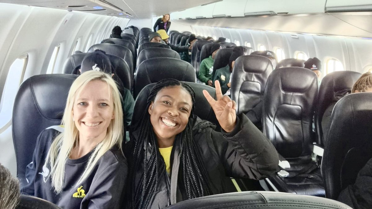 Loz8D's tweet image. First charter ✈️ Off we go to Christchurch ✌️

#Worldcupdiaries 
#BanyanaBanyana