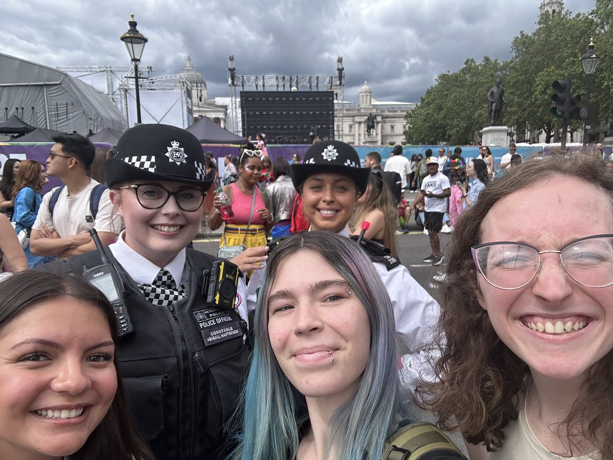 VStateCJ's tweet photo. VSU CJ Students having a blast during the #TrueCrimeLondon23 Study Abroad Trip. https://t.co/Epwm9xFBgb