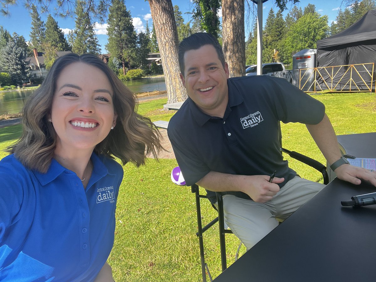 GenevieveReaume's tweet image. Live at Munch &amp;amp; Music tonight with @WenningWx ! #InBend @CODaily