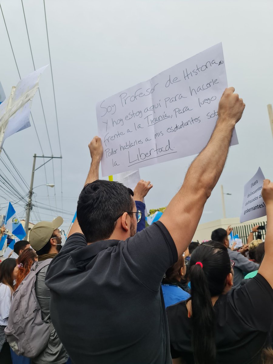 Un profesor de historia viviendo la historia.