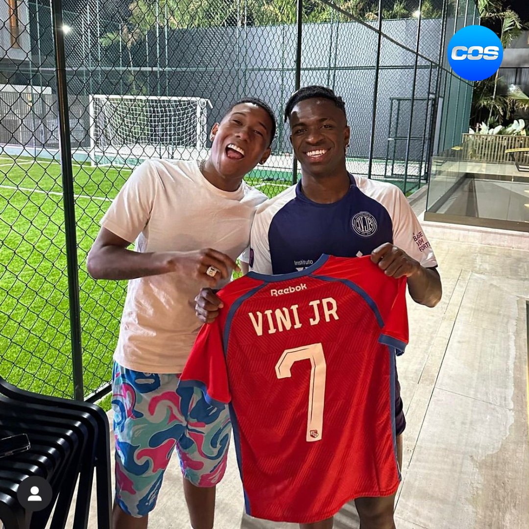 UFFFFFFF 🎯😏🇵🇦🇧🇷

Un tal Vinicius Jr junto al cantante panameño <a href="/Jorkanpa/">JORKAN 🇵🇦</a> en Río de Janeiro. 

¡Que vengan los poderes! 😅

#COSFC