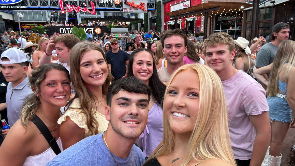 AlexSimonsen12's tweet photo. #hcnkc https://t.co/CHpJLrZ6x7