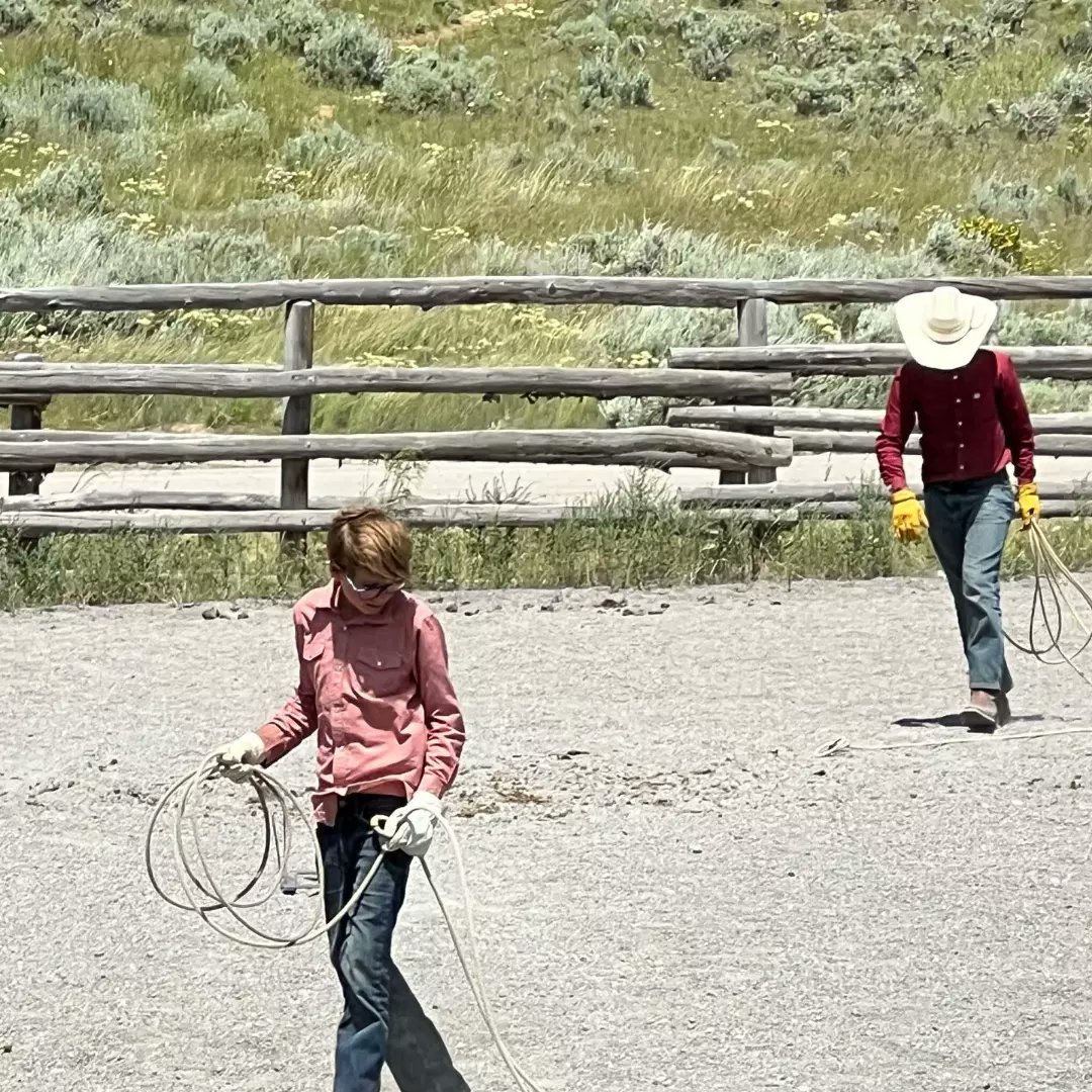 hearternauert's tweet photo. On í extra love from mom ❤️🤠🦬

#summercamp #boymom #rodeo #america #americanwest #love #BOYNEXTDOOR https://t.co/Wmdtpw5lWN