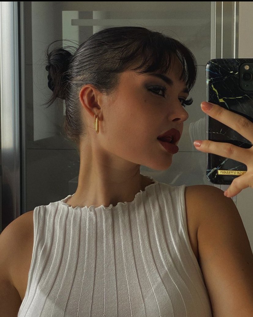 ㅤㅤ

    ⠀  ⠀ ⠀                𝘀𝘄𝗲𝗲𝘁 𝗮𝗻𝗱 𝗱𝗮𝗻𝗴𝗲𝗿𝗼𝘂𝘀.
    ⠀  ⠀   ⠀⠀  ⠀ ㅤㅤ
ㅤㅤ