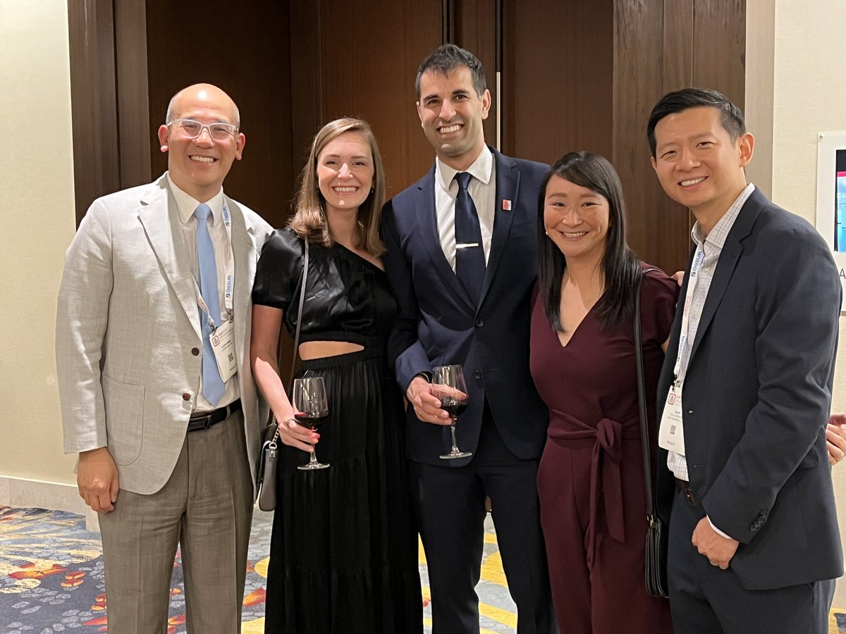 videojsportsmed's tweet image. Seeing old friends and making new ones at the Medical Publishing Group dinner at #AOSSM2023