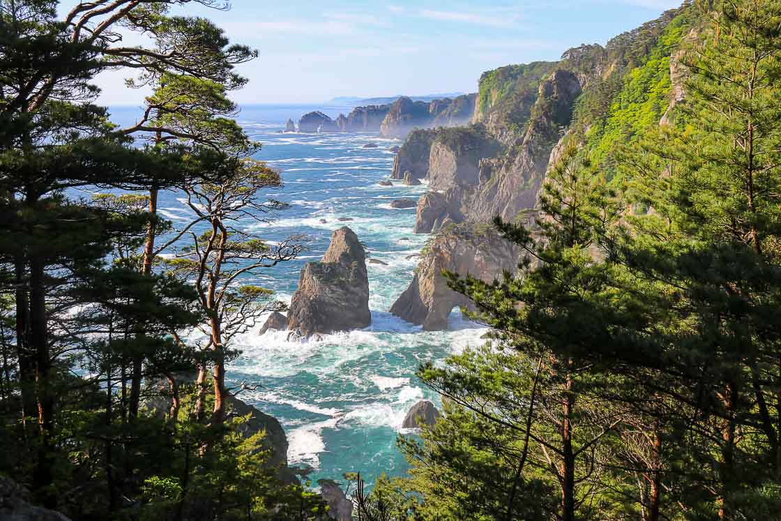 japanguidecom's tweet photo. A first-timer's tour of Iwate experiencing the panoramic coastline, hot springs and the highly-rated capital city of Morioka in three days. Get the full itinerary and watch the full video in 4K here: 

https://t.co/zJp1TlF4dZ https://t.co/vFEZyEGgAL