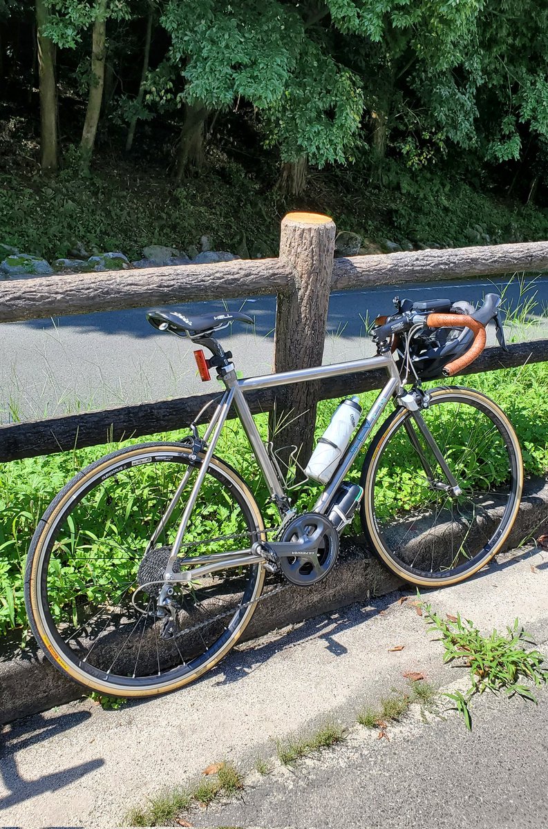 URUZ3675's tweet photo. #他人と被らない自転車
sevenはなかなか見ない。
650cだからさらに被らない。 https://t.co/g4aIqf18V4