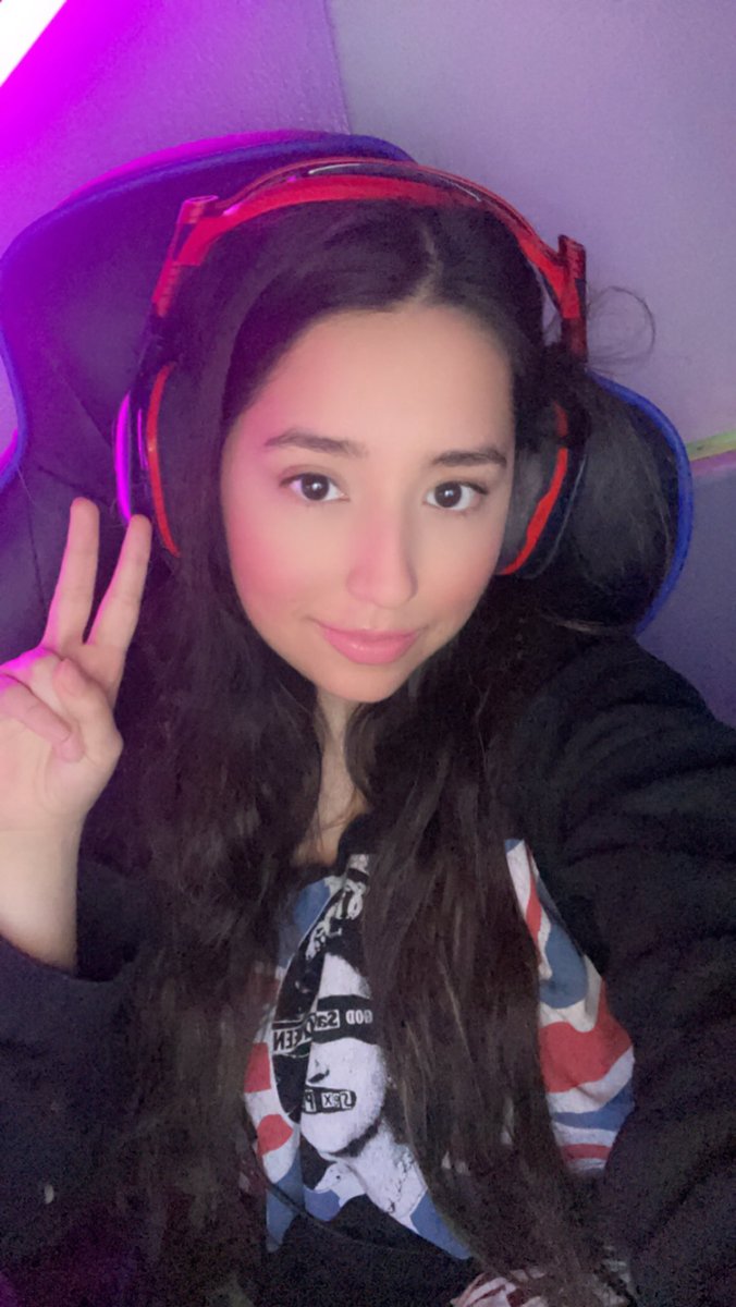 marie-on-twitter-liveeee-trying-to-make-it-3-hours-without-dying-to