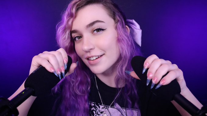 New ASMR video!! :3   ASMR | Mic Squishing &amp; Mic Scratching   https://t.co/tEtHUzi5eS https://t.co/j<a href="/tag/asmr"class="tags"><span>#asmr</span></a>