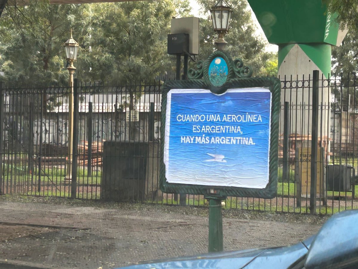 Guillodietrich's tweet photo. FlyBondi es Argentina, JetSmart es Argentina… Cuando más argentinos trabajan, hay más argentina. Cuando más argentinos vuelan, hay más Argentina https://t.co/oprD2Ox30s
